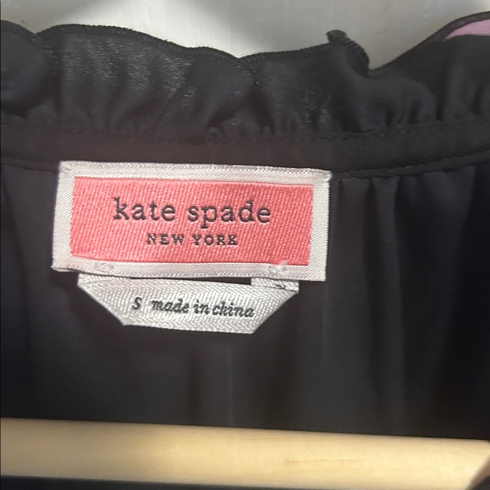 Kate Spade Grand Flora Tie Neck Top! - Picture 6 of 9